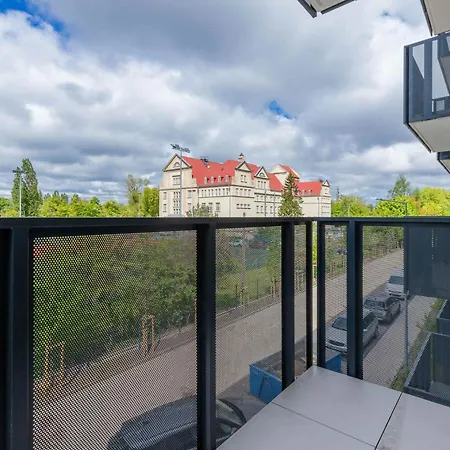 Bright Mostek In With Balcony 3city By Renters דירה *