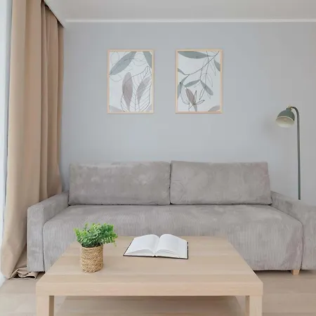 Bright Mostek In With Balcony 3city By Renters *